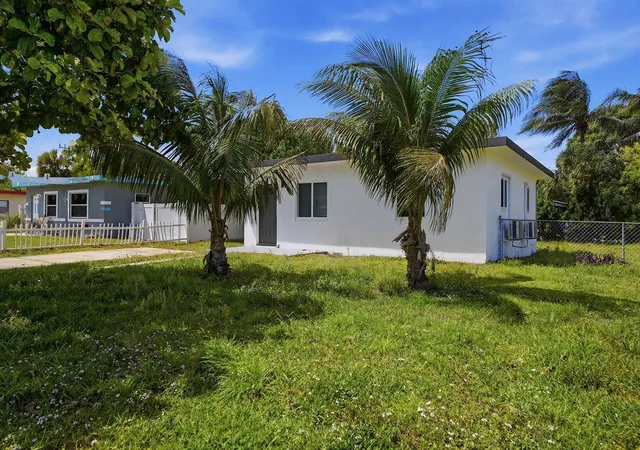 Homes for sale in Pompano Beach, FL | 2625 Nw 10th St, Pompano Beach, FL 33069 | MLS# B26017997