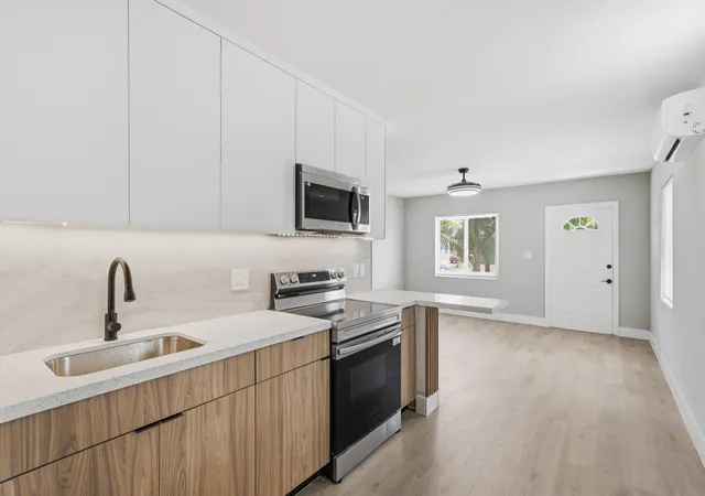 Homes for sale in Pompano Beach, FL | 2625 Nw 10Th St, Pompano Beach, FL 33069 | MLS# B26017997