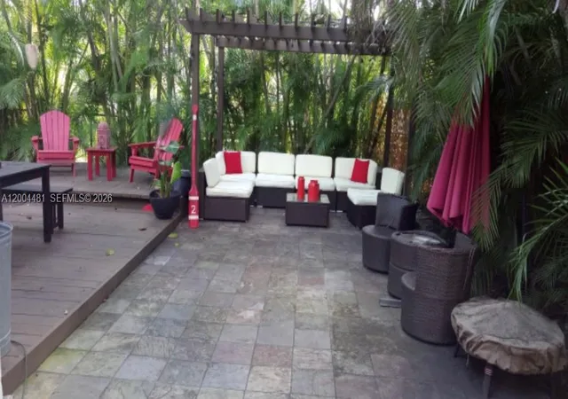 3rd image of 5718 Sw 48Th St, South Miami, FL 33155 | MLS# A12004481