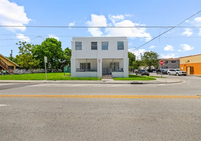 Homes for sale in Miami, FL | 500 Sw 8th St, Miami, FL 33130 | MLS# A12004679
