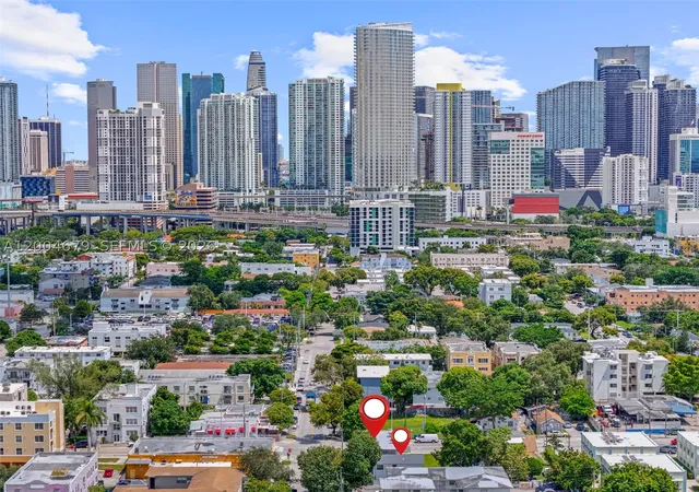 Homes for sale in Miami, FL | 500 Sw 8th St, Miami, FL 33130 | MLS# A12004679