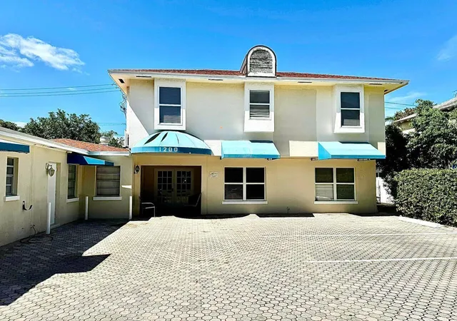 3rd image of 1200 Surf Rd, Riviera Beach, FL 33404 | MLS# B26018071