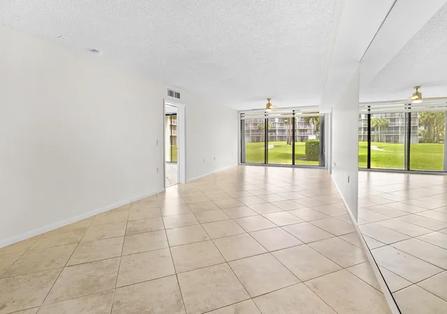 4th image of 2561 Vlg Blvd, West Palm Beach, FL 33409