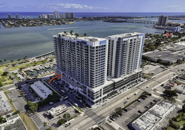 4th image of 220 Lake Shore Dr #605, Lake Park, FL 33403 | MLS# B26018206
