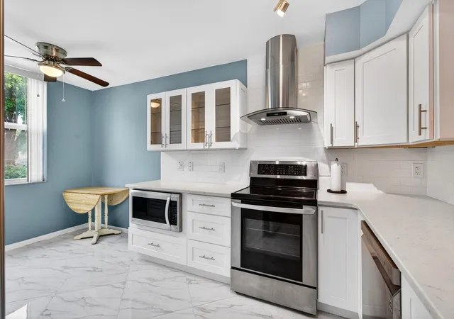 Homes for sale in Delray Beach, FL | 18 Willowbrook Ln #103, Delray Beach, FL 33446 | MLS# B26018214