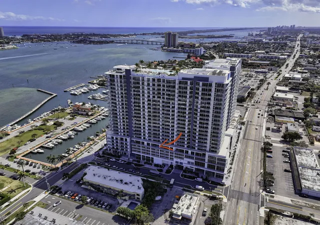 5th image of 220 Lake Shore Dr #609, Lake Park, FL 33403 | MLS# B26018217