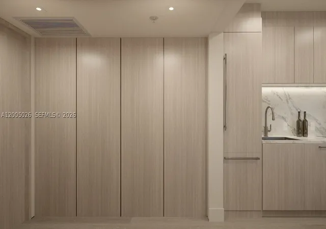 5th image of 260 Collins Ave #205, Miami Beach, FL 33139 | MLS# A12005026