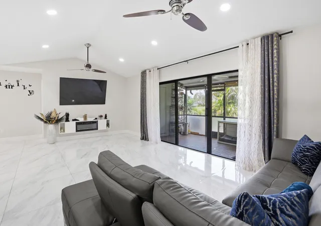 4th image of 23451 Sw 55Th Ave #B, Boca Raton, FL 33433 | MLS# B26018271