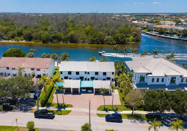 Homes for sale in Deerfield Beach, FL | 641 Ne 19th Ave, Deerfield Beach, FL 33441 | MLS# B26018452