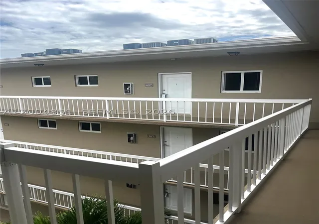 Homes for sale in Miami, FL | 8103 Camino Real #407, Miami, FL 33143 | MLS# A12004851