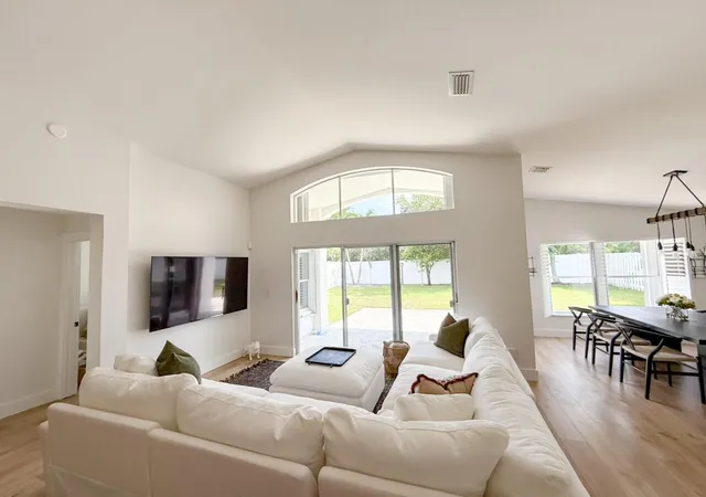Homes for sale in Boynton Beach, FL | 7895 Manor Forest Blvd, Boynton Beach, FL 33436 | MLS# B26018504