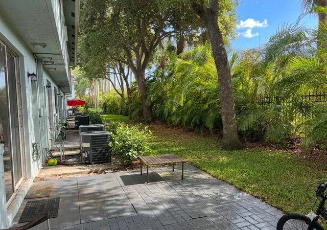 Homes for sale in Riviera Beach, FL | 3731 Sonoma Dr, Riviera Beach, FL 33404 | MLS# B26018519