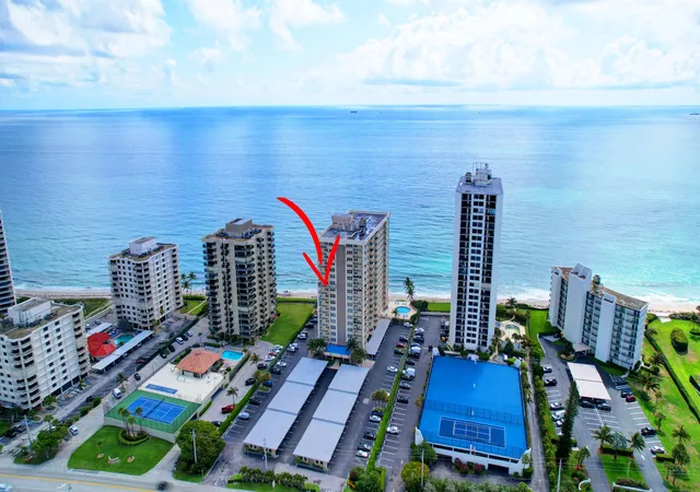 Homes for sale in Riviera Beach, FL | 5440 N Ocean Drive, Riviera Beach, FL 33404 | Houzeo