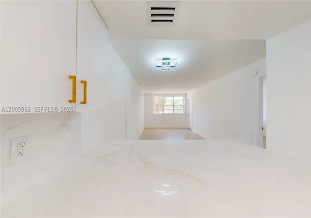 Listing Photo 3 - Condo for sale in building located at 1333 E Hallandale Bch Blvd, Hallandale Beach, FL 33009 - Unit #326
