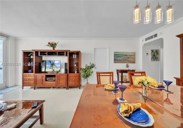 Photo 4 of Condo for sale at 3725 S Ocean Dr #1220, Hollywood, FL 33019 | MLS# A12005510 | Listing updated on 2026-10-08