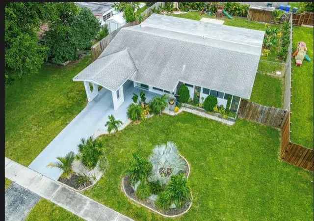 Homes for sale in Hollywood, FL | 1905 N 45th Ave, Hollywood, FL 33021 | MLS# B26018654