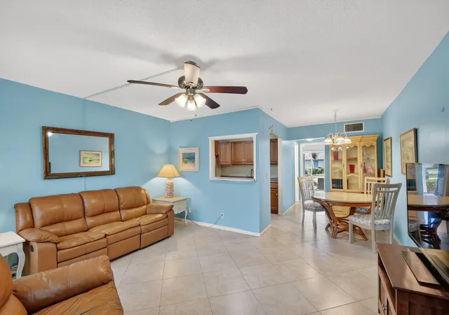 Homes for sale in Boynton Beach, FL | 370 Horizon St E, Boynton Beach, FL 33435