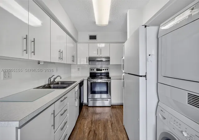 1st image of 13950 Via Flora #D, Delray Beach, FL 33484 | MLS# A12005155