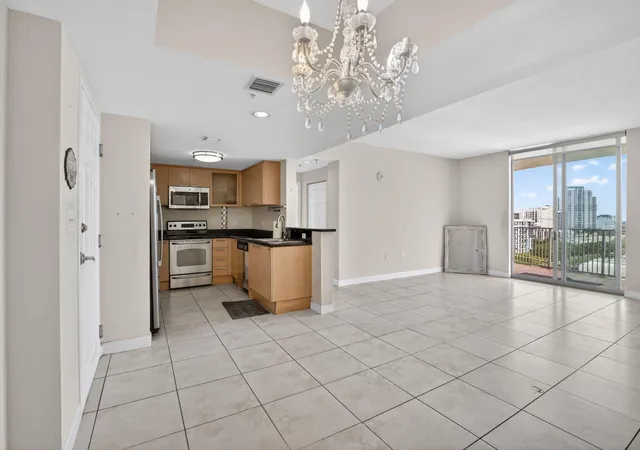 Homes for sale in Hollywood, FL | 140 S Dixie Hwy #819, Hollywood, FL 33020 | MLS# B26018779
