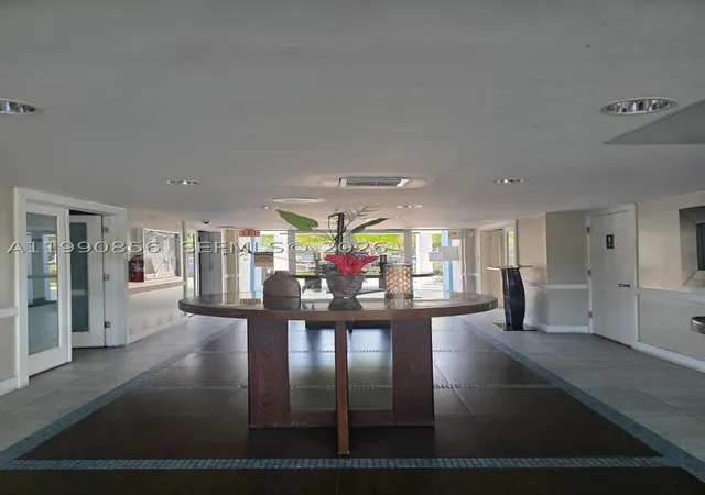 5th image of 486 Nw 165Th St Rd #B-405, Miami, FL 33169 | MLS# A11990856