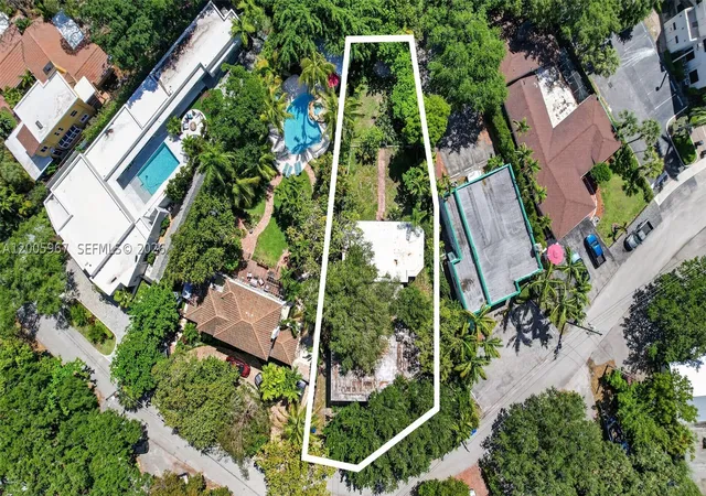 Photo 1 of Multi family home for sale at 1126 Se 2Nd Ave, Fort Lauderdale, FL 33316 | MLS# A12005967 | Listing updated on 2026-08-26