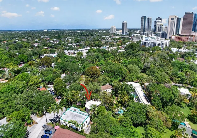 Photo 2 of Multi family home for sale at 1126 Se 2Nd Ave, Fort Lauderdale, FL 33316 | MLS# A12005967 | Listing updated on 2026-08-26