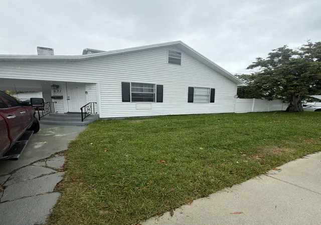 1st image of 631 46th St, West Palm Beach, FL 33407 | MLS# B26018905