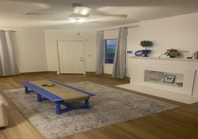 3rd image of 631 46Th St, West Palm Beach, FL 33407 | MLS# B26018905