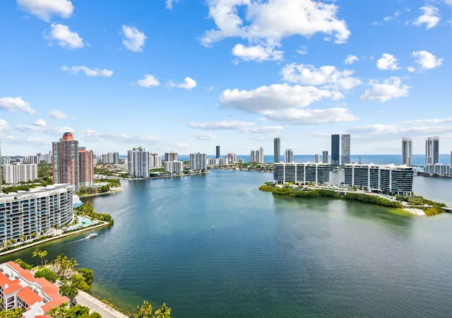 3rd image of 3301 Ne 183Rd St #2906, Aventura, FL 33160 | MLS# B26018919