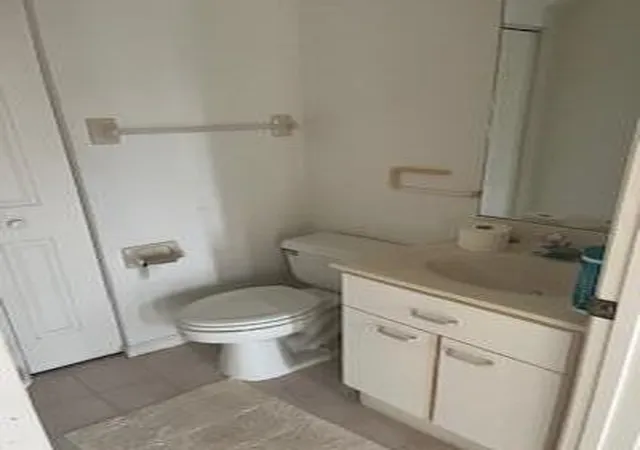 5th image of 1010 Landings Blvd, Greenacres, FL 33413 | MLS# B26018980