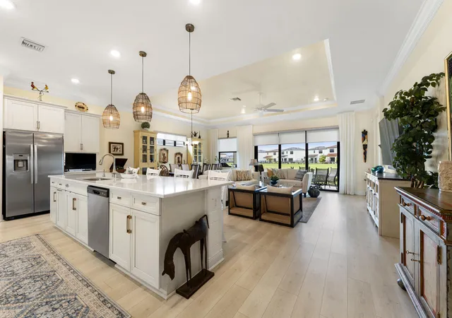 5th image of 16148 Key Biscayne Ln, Loxahatchee, FL 33470 | MLS# B26019085
