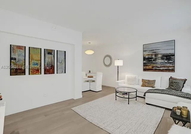 2nd image of 625 Biltmore Way #103, Coral Gables, FL 33134 | MLS# A12004858