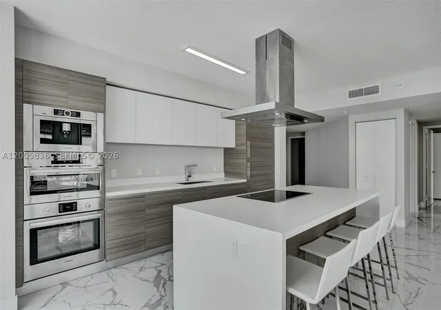 Homes for sale in Sunny Isles Beach, FL | 330 Sunny Isles Blvd #5-2207, Sunny Isles Beach, FL 33160 | MLS# A12005836
