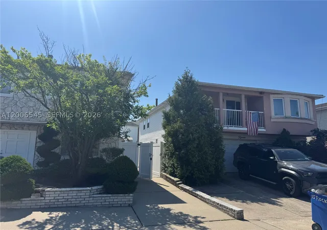 2nd image of 11 Rockne Street, Staten Island, NY 10314 | MLS# A12006545