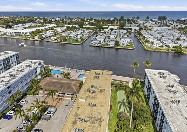 Homes for sale in Boynton Beach, FL | 2000 Federal Hwy, Boynton Beach, FL 33435 | Houzeo