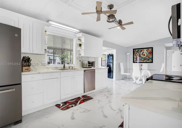 4th image of 5103 Nw 1St Way, Deerfield Beach, FL 33064 | MLS# A11995894