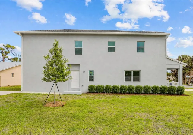 3rd image of 2585 Se Bonita St, Stuart, FL 34997 | MLS# B26019428