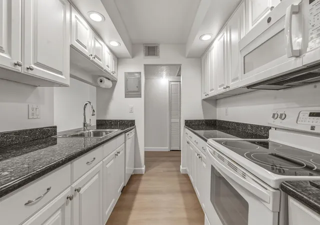 4th image of 777 S Federal Hwy #Rp301, Pompano Beach, FL 33062 | MLS# B26019501