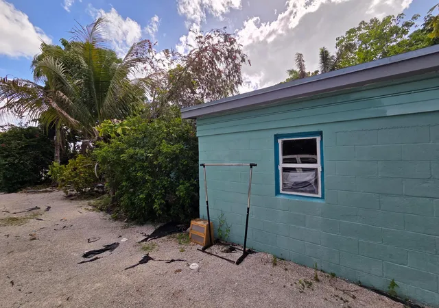 Homes for sale in Florida City, FL | 238 Sw 1st St, Florida City, FL 33034 | MLS# B26019513