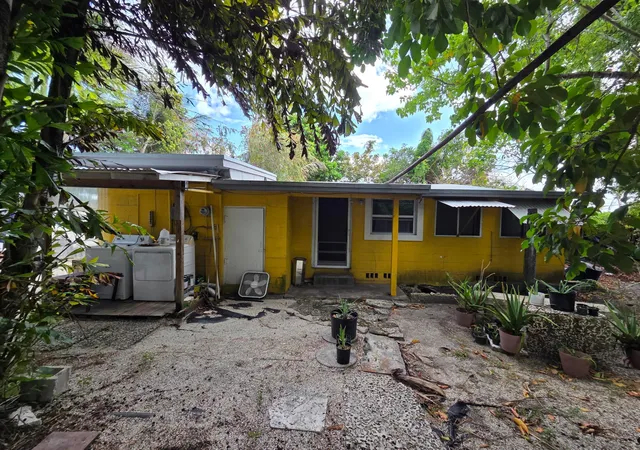 Homes for sale in Florida City, FL | 238 Sw 1St St, Florida City, FL 33034 | MLS# B26019513