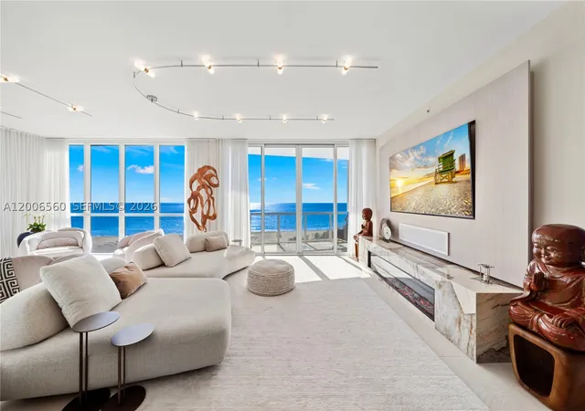 Photo 4 of Sale Pending at 50 S Pointe Dr #1201/08, Miami Beach, FL 33139 | MLS# A12006560 | Listing updated on 2026-09-29