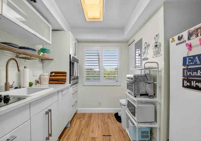 Homes for sale in West Palm Beach, FL | 3000 Presidential Wy #303, West Palm Beach, FL 33401 | MLS# B26019633