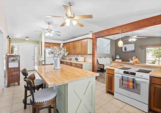 4th image of 532 Sunset Blvd, Melbourne Beach, FL 32951 | MLS# B26019647