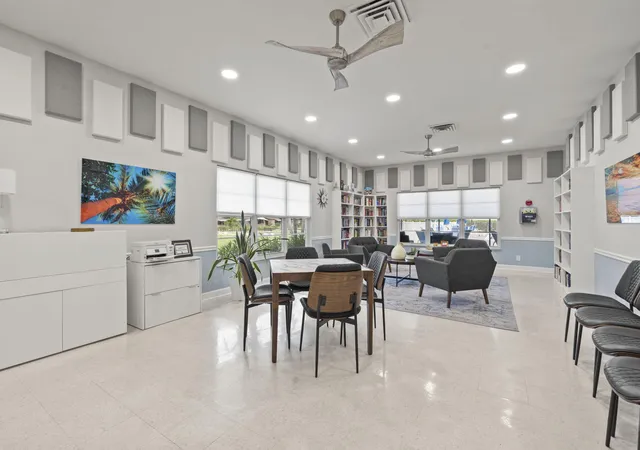 2nd image of 1177 S Dr Cir, Delray Beach, FL 33445