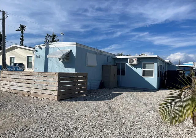 2nd image of 721 Garden State Ln, Key Largo, FL 33037 | MLS# A12007076