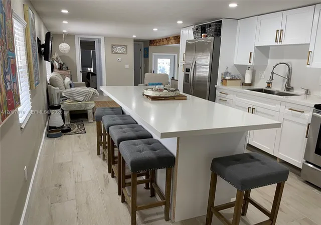 4th image of 721 Garden State Ln, Key Largo, FL 33037 | MLS# A12007076