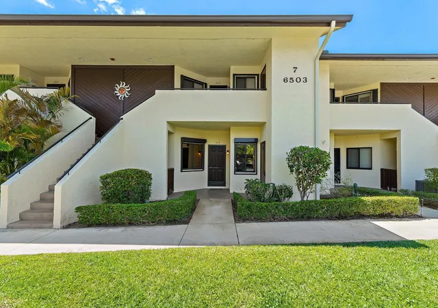 Homes for sale in Hobe Sound, FL | 6503 Se Williamsburg Dr #104, Hobe Sound, FL 33455 | MLS# B26019762