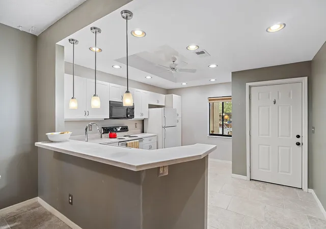 Homes for sale in Hobe Sound, FL | 6503 Se Williamsburg Dr #104, Hobe Sound, FL 33455 | MLS# B26019762