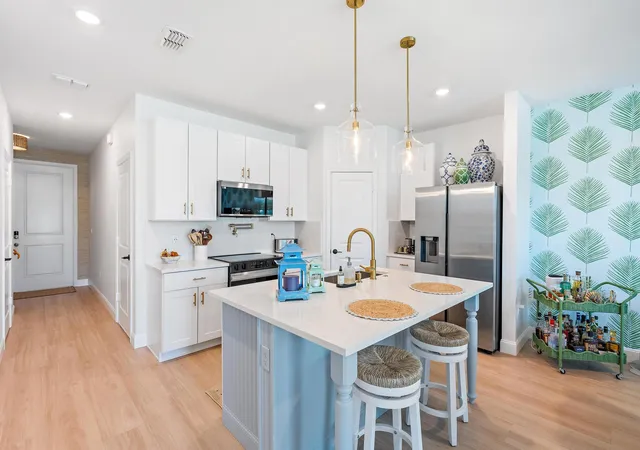 4th image of 327 Se Halifax Ln, Stuart, FL 34994 | MLS# B26019812