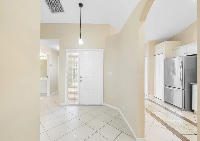 4th image of 6060 Petunia Rd, Delray Beach, FL 33484 | MLS# B26019835
